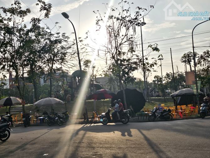 Bán lô đất Áp Góc 2 Khe Thoá lãm làng cạnh vườn hoa DT 72m, MT 4,5m, Hướng ĐB, Giá 5 tỷ - 3