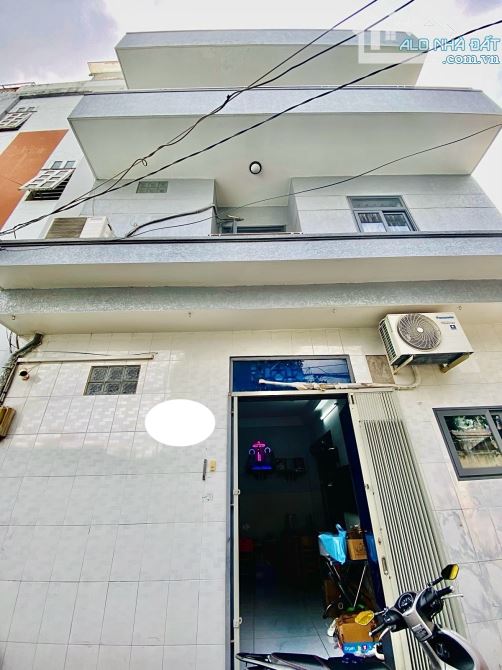 ✨ 4 TẦNG, HẺM XE TẢI THÔNG, chỉ 20M RA MẶT TIỀN, DT: 38M2 (Ngang 7.5M x Dài 5.1M) - 5,6 TỶ