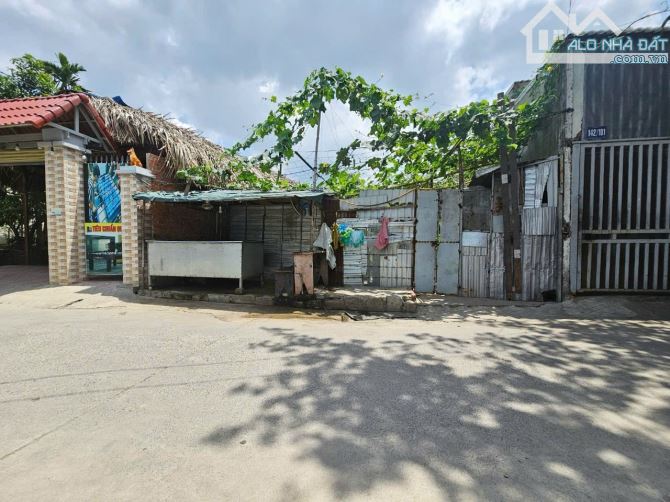 Đất 215m ngang 6m gần làng đại học quốc gia Tphcm