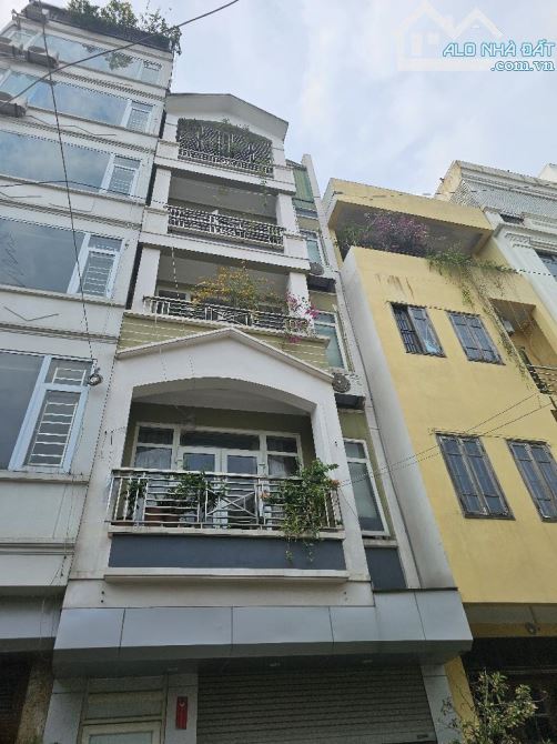 Gia đình cần Bán căn LK Dọc Bún, La Khê, Hà Đông 50m, 5 tầng DÂN XÂY, giá chỉ nhỉnh 13 tỷ