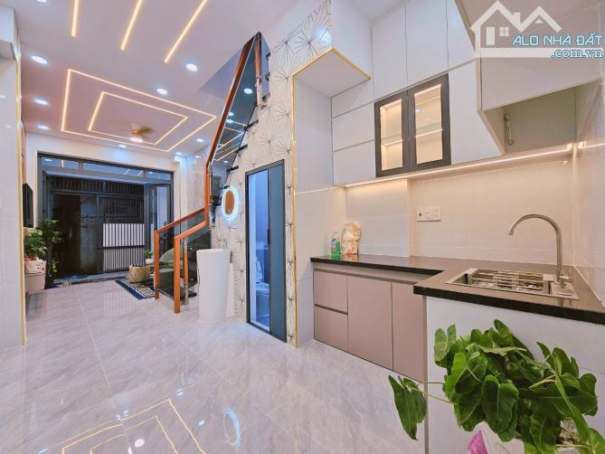 Hạ 149 triệu, chỉ còn 4.15 Tỷ căn nhà lô góc, mới đẹp, 40m2 (3.2x,12.5), 2 tầng, giá 4.15T