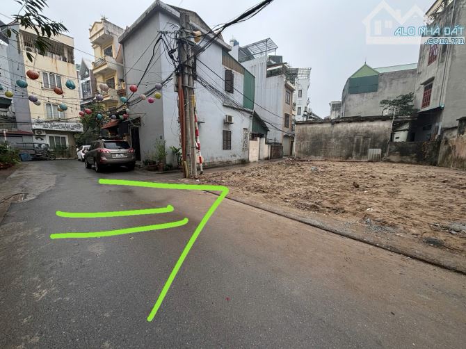 Bán mảnh đất tại BỒ ĐỀ - diện tích 115m mặt tiền 7m vuông vắn - xe 16chỗ vào đất - 21tỷ5.
