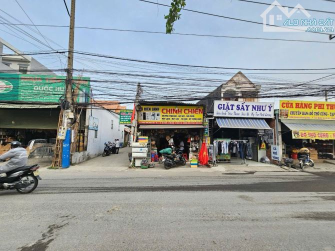 Nhà mặt tiền đường Trần Quang Diệu, phường Tân Bình, Tp Dĩ An. 15 tỷ