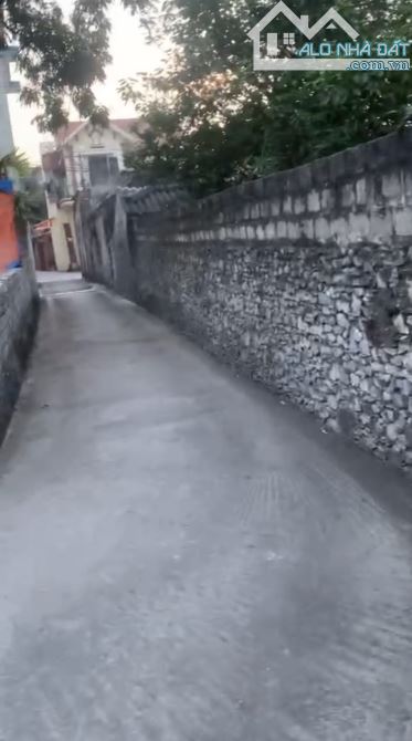 Cần bán lô đất 72m tại trung tâm xã An Tiến, Ngõ Ô tô vào tận đất giá chỉ hơn 10tr/m