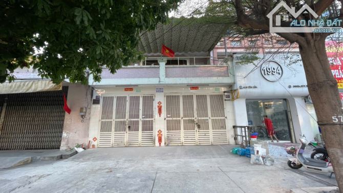 Cho thuê nhà mặt tiền đường Tên Lửa 8 x 20m Vị trí siêu đẹp VipVipVip