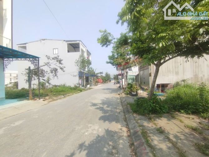 LÔ ĐẤT 75 M2 TẠI ANH DŨNG,ĐƯỜNG THÔNG 12 M,đối diện Trung tâm Quận Dương Kinh giá hơn 2 tỷ