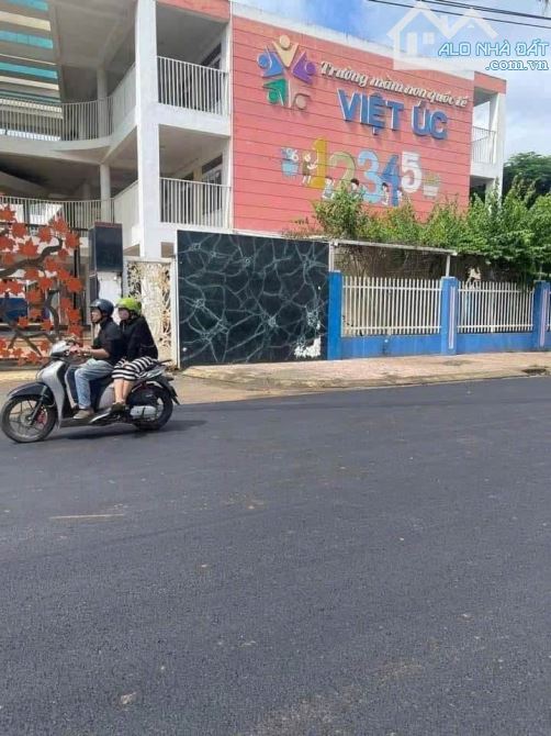 đất nở hậu hẻm Hùng Vương sau trường Việt Úc phường Tân Lập