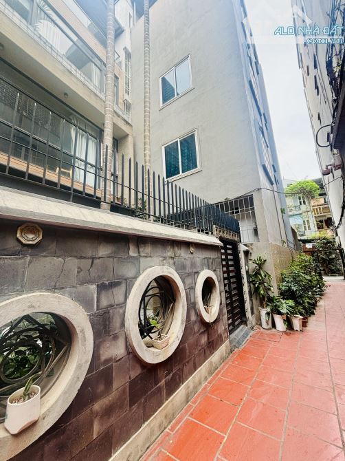 🔆🔆🔆 Phố Bồ Đề 3 Bước Ra Nguyễn Văn Cừ - Nhà 4 Tầng - Ở Luôn - 2 Thoáng