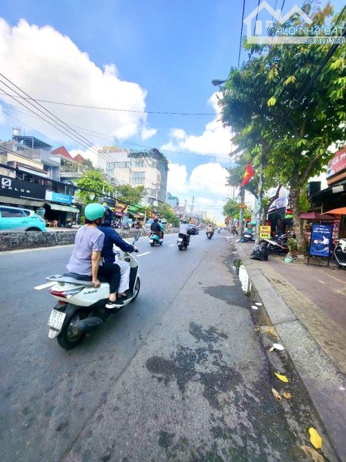 GIÁ TỐT NHẤT PHAN VĂN HỚN - NHÀ 2 MẶT HẺM TRƯỚC SAU - HẺM XE HƠI - 84m2 (4,5x21) Cấp 4 2PN
