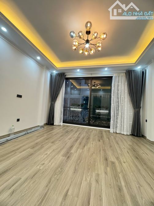 (NHỎ XINH) Bán nhà ngõ 87 Phú Đô 30mx5T mới đẹp 50m ra phố 5.5 tỷ sổ vuông nhà thoáng Nam