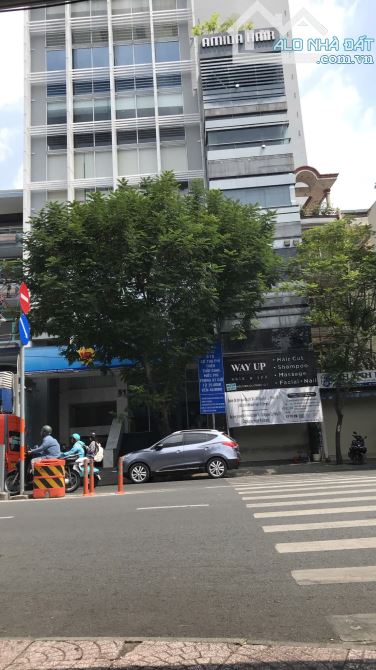 Bán nhà mặt tiền  Nguyễn Cư Trinh, P. Nguyễn Cư Trinh, Quận 1