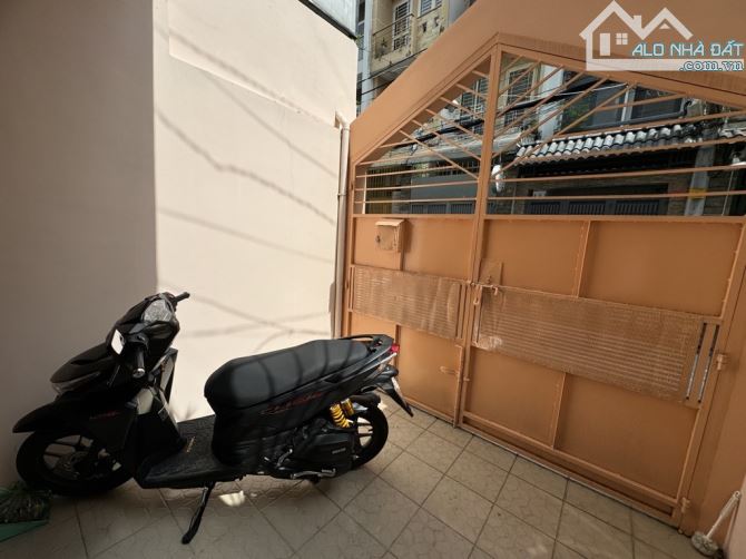 NHÀ CHÍNH CHỦ LÊ VĂN SỸ - HẺM XE TẢI - 3 TẦNG BTCT - KHU PHÂN LÔ - DÂN TRÍ CAO - SỔ VUÔNG