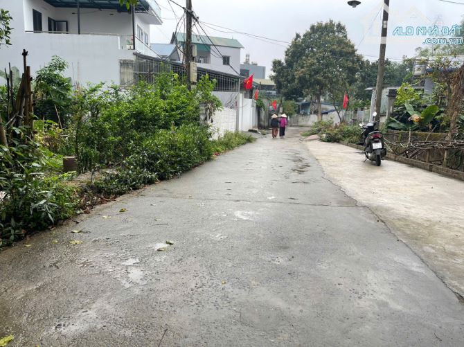 Cần tiền phải bán lô đất 153m2 full TC tại tiểu khu 2 - thị trấn Lương Sơn