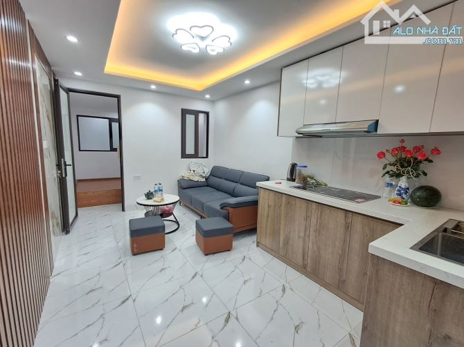 THỊNH QUANG - SÁT PHỐ - BA GÁC TRÁNH - KINH DOANH - DT32/55m x 4 tầng x MT3.5m GIÁ 6.4 TỶ