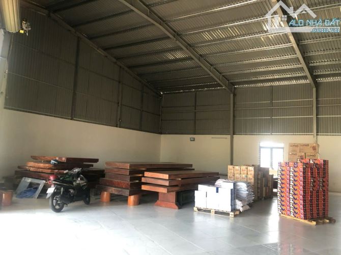 CHO THUÊ KHO TRƯNG BÀY 300m² – MẶT TIỀN TRUNG TÂM TP. BÀ RỊA