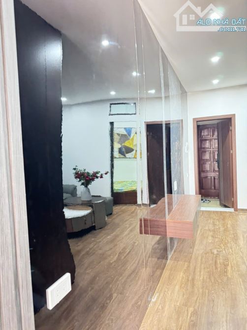 Cần bán căn hộ tập thể tầng 4, đường Phương Mai quận Đống Đa, dt 30m, mt 4m, giá 3,05 tỷ - 10