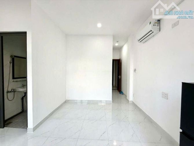 CHDV 7 TẦNG MẶT TIỀN NGUYỄN THƯỢNG HIỀN - CHO THUÊ FULL 14 PHÒNG - DOANH THU 1.1 TỶ/NĂM - 11