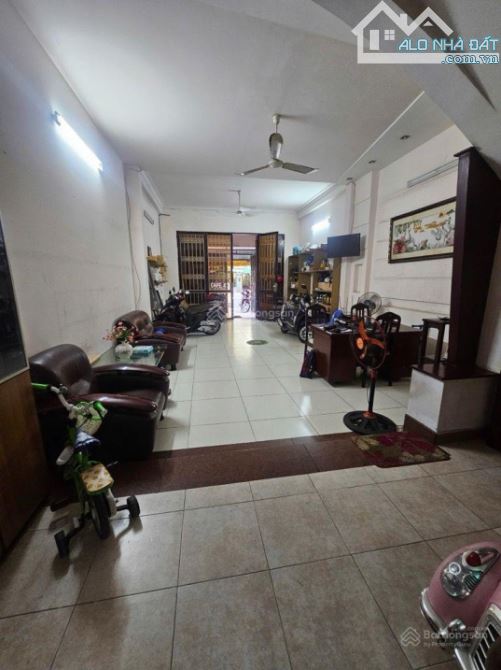 Bán nhà MTKD ngay TT hành chính Q.8 - Tạ Quang Bửu, Dương Quang Đông - 4 tầng - 5x20m - - 1