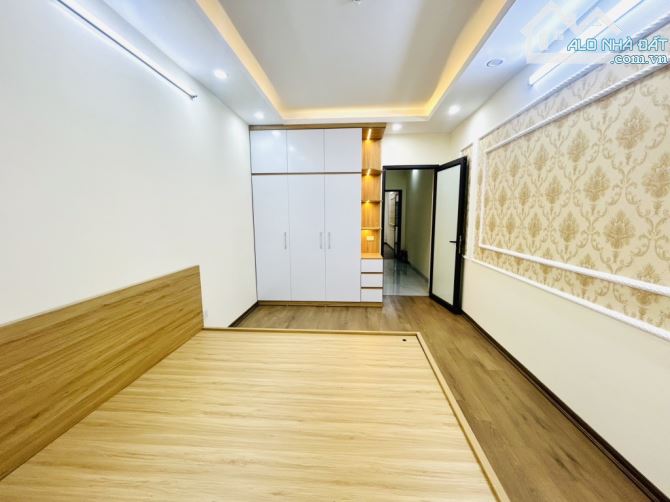 NGƯỜI QUEN GỬI BÁN NHÀ KHU LĨNH  NAM - HOÀNG MAI. NHÀ MỚI ĐẸP- GẦN PHỐ - FULL CÔNG NĂNG - - 1
