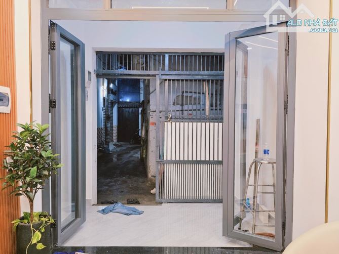 Hạ 149 triệu, chỉ còn 4.15 Tỷ căn nhà lô góc, mới đẹp, 40m2 (3.2x,12.5), 2 tầng, giá 4.15T - 1