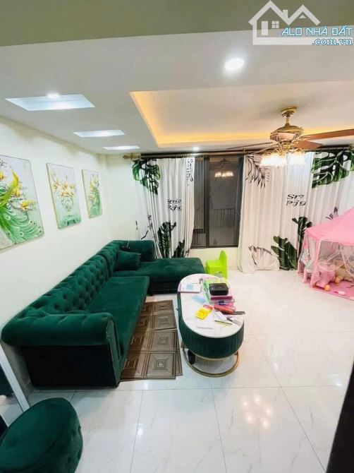 Bán nhà Mễ Trì,cách ô tô 5m, 2 thoáng ,nội thất full, sổ vuông đẹp-33m2 5 tầng giá 6.6 tỷ - 1
