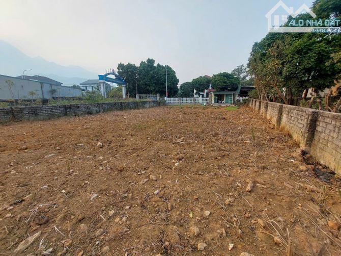 Mặt đường chính vân hòa Ba Vì Hà Nội  465m2 _ 100m2 thổ cư _ 15mặt đường - 1