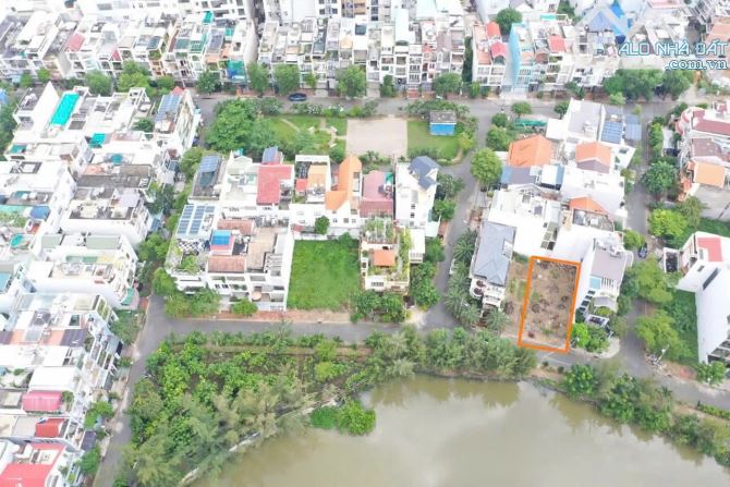 Lô D41 mặt tiền khu Nam Long Phú Thuận Q7. Dt 8x20m - 1