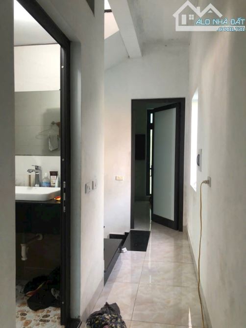 Bán Đất Tặng Nhà 3 Tầng Kiêu Kỵ - Trục Chính Ô Tô Tránh - Nhà Mới đẹp - giá 7.1 tỷ có TL - 1