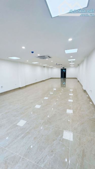 BÁN TOÀ VĂN PHÒNG MẶT PHỐ TÔ VĨNH DIỆN 125m2 x 8T THANG MÁY - MT 6m - 72 TỶ - VỈA HÈ -KD - 1