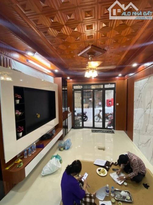 Nhà Định Công Thượng Hoàng Mai   42M2 5Tang MT4M Giá 5.8 tỷ   Nhà Thiết Kế Cực Đẹp Nội Thấ - 1