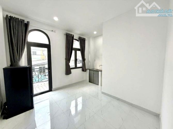 CHDV 7 TẦNG MẶT TIỀN NGUYỄN THƯỢNG HIỀN - CHO THUÊ FULL 14 PHÒNG - DOANH THU 1.1 TỶ/NĂM - 15