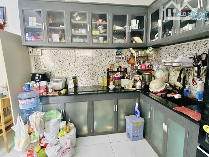 ✨ 4 TẦNG, HẺM XE TẢI THÔNG, chỉ 20M RA MẶT TIỀN, DT: 38M2 (Ngang 7.5M x Dài 5.1M) - 5,6 TỶ - 2