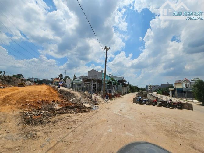 Đất 215m ngang 6m gần làng đại học quốc gia Tphcm - 2
