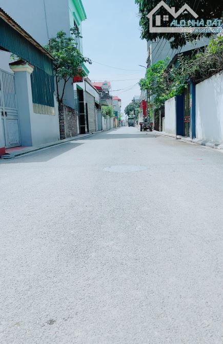 SIÊUu PHẨM LÔ GÓC NGÕ THÔNG Ô TÔ NGỦ TRONG ĐẤT 60M HẢI BỐI _ĐÔNG ANH ZÁ ĐẸP - 2
