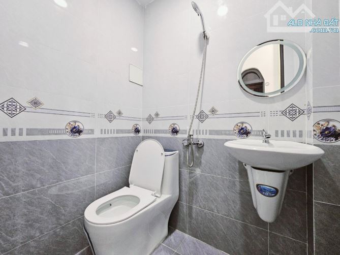 Hạ 149 triệu, chỉ còn 4.15 Tỷ căn nhà lô góc, mới đẹp, 40m2 (3.2x,12.5), 2 tầng, giá 4.15T - 2