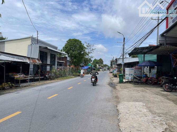 Hơn 4 Công Mặt Tiền Đường Tỉnh 922 Cũ Hậu Giáp Kinh Đứng Xà Lan Cập Bến ( 2 triệu/m2 ) - 2