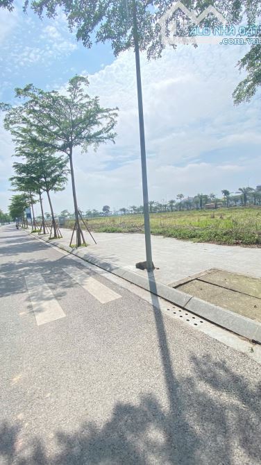 Bán gấp mảnh đất Vườn Hồng Từ Sơn, kinh doanh, đầu tư, 170m - 2