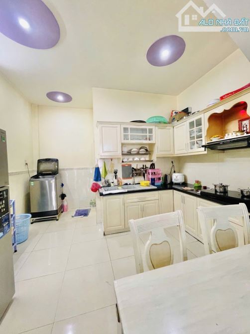 Nhà 3 tầng BTCT Gò Dầu, 55m², hẻm 6m thông, xe hơi vào nhà – giá 6.5 tỷ còn TL - 2