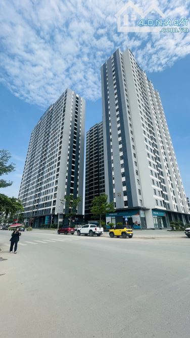 BÁN NHÀ PHÂN LÔ 31HA - 5 TẦNG THANG MÁY - FULL NỘI THẤT. DT: 90M. MT: 6M. Giá 20,5 TỶ.