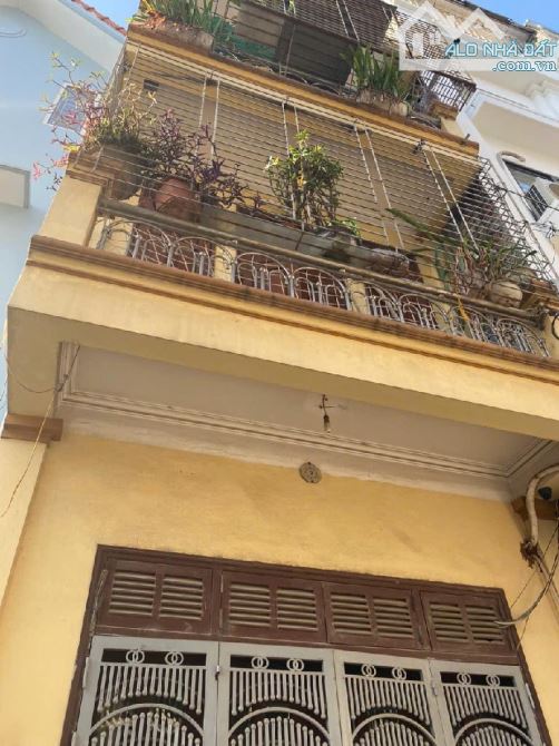 BÁN NHÀ THẠCH BÀN. 4 TÀNG .Ô TÔ ĐỖ CỬA. GIÁ NHỈNH 8 TỶ - 2