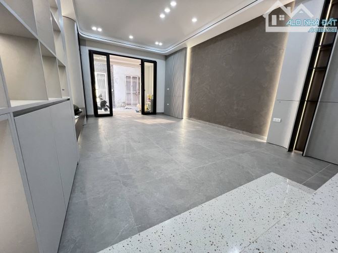 Chính chủ bán nhà Đường Láng, Đống Đa, 35m2, 7 tầng Thang máy mới cứng, 9 tỷ - 2
