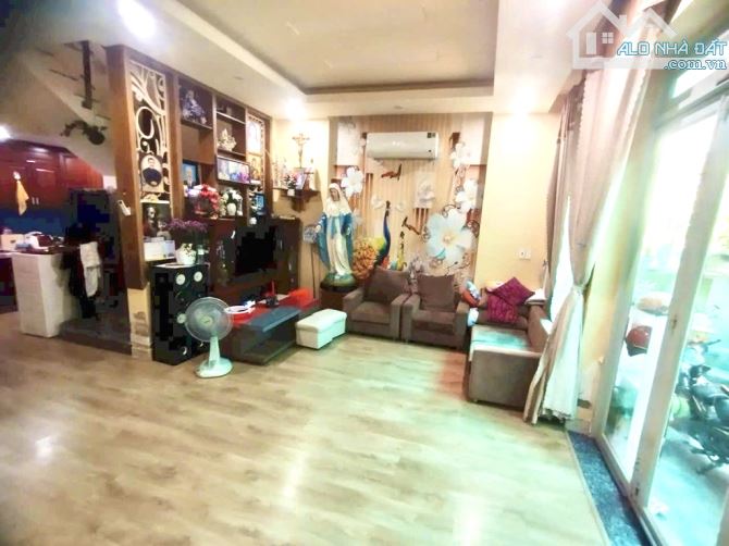 Khu phân lô đồng bộ đẹp VIP- công viên tiện ích bao phủ- Nhà đẹp an ninh tốt- đường 10m - 2
