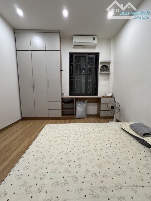BÁN NHÀ 6 TẦNG CÁt LINH -ĐỐNG ĐA, GIÁ CHỈ 5.4TỶ - 2