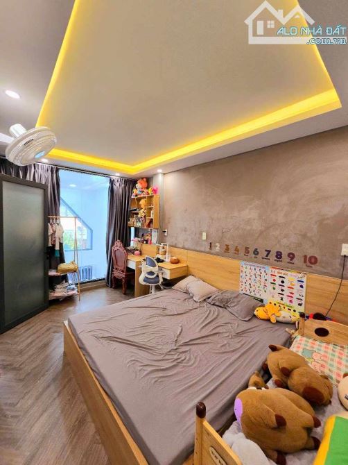 Gấp bán nhà đẹp 2 tầng giá rẻ gần chợ Long Trường Q9 - 2