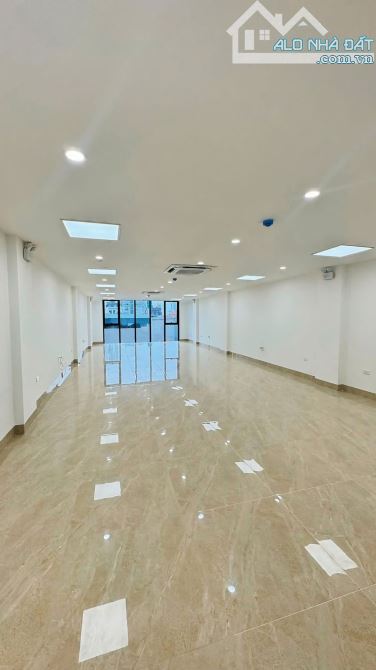BÁN TOÀ VĂN PHÒNG MẶT PHỐ TÔ VĨNH DIỆN 125m2 x 8T THANG MÁY - MT 6m - 72 TỶ - VỈA HÈ -KD - 2
