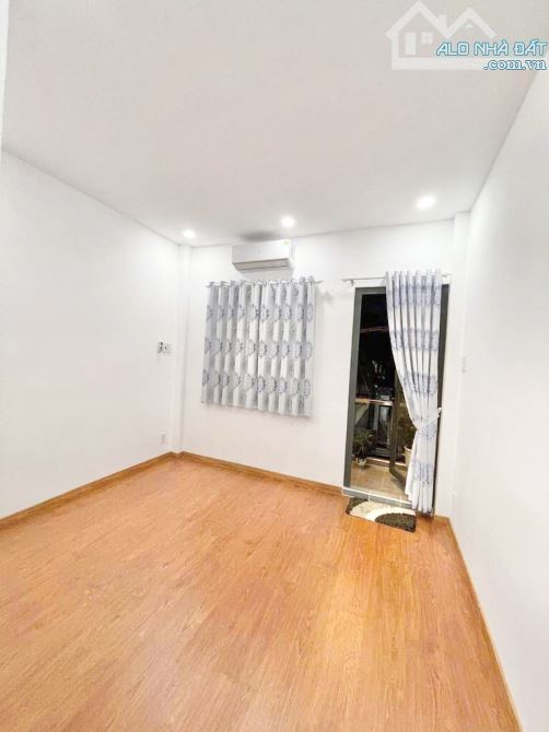 Bán gấp nhà HXH Ngô Tất Tố, gần chợ Thị Nghè - 42m2 - Chỉ 7 tỷ - 2