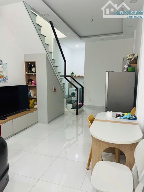 Bán nhà quận 8, gần Tạ Quang Bửu, đường nhựa 12m, 52m2, chỉ 6.x tỷ - 2