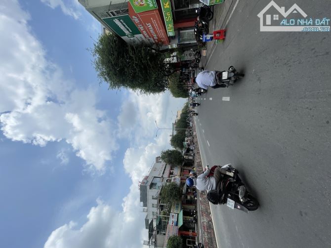 Bán 300m2 Ngang 9,3x32m Mặt Tiền Lê Trọng Tấn-Gần Kênh 19/5-Đối Diện Nội Thất Minh Khôi - 2