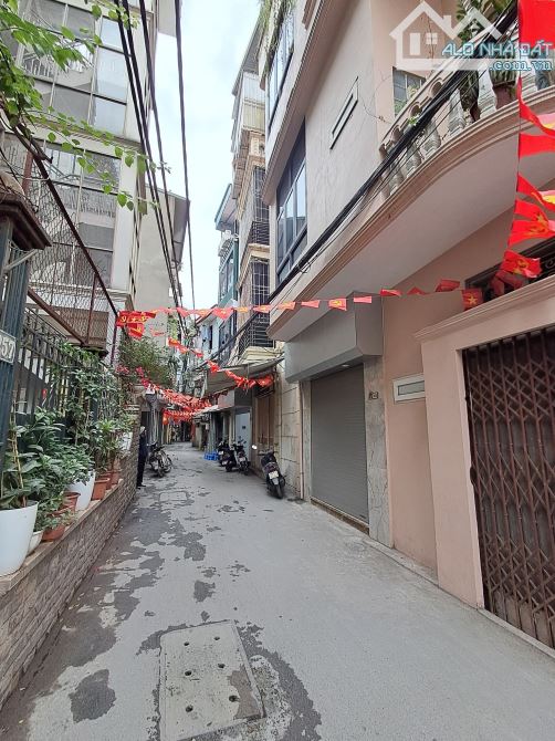THỊNH QUANG - SÁT PHỐ - BA GÁC TRÁNH - KINH DOANH - DT32/55m x 4 tầng x MT3.5m GIÁ 6.4 TỶ - 2