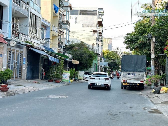 Chính chủ gửi bán nhà ngang 5m Phan Huy Ích xe hơi ngủ nhà 70m2 4 lầu BTCT gần chợ 8.5 tỷ - 2